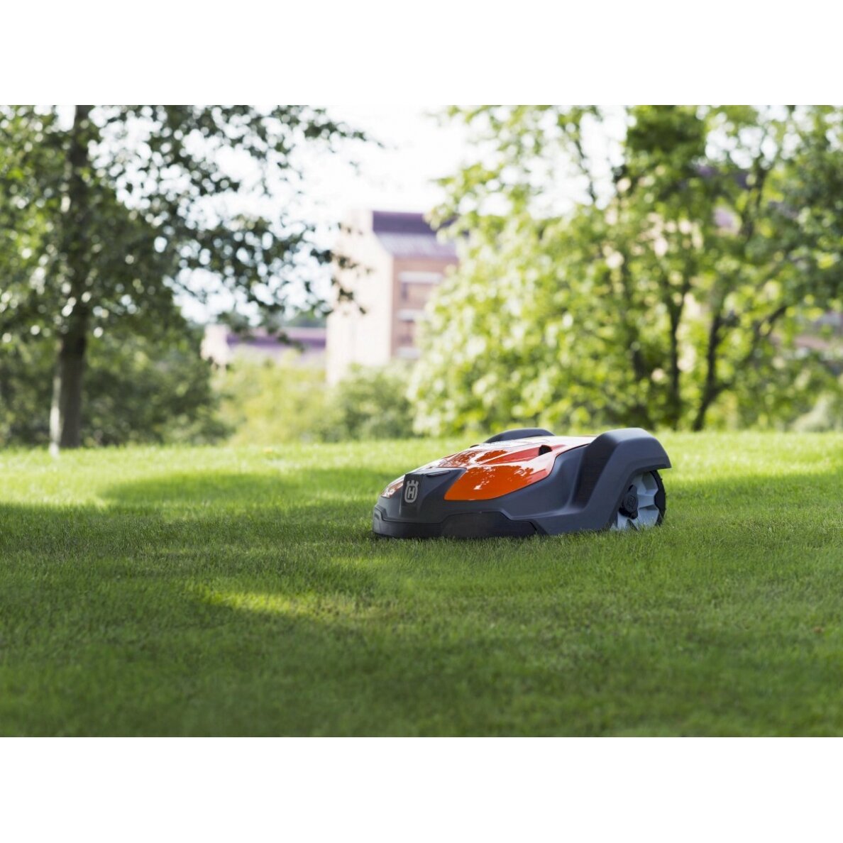 HUSQVARNA AUTOMOWER® 550 9 HUSQVARNA AUTOMOWER® 550 9