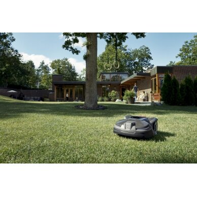 HUSQVARNA AUTOMOWER® 405X 6 HUSQVARNA AUTOMOWER® 405X 6