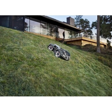 HUSQVARNA AUTOMOWER® 435X AWD 4 HUSQVARNA AUTOMOWER® 435X AWD 4